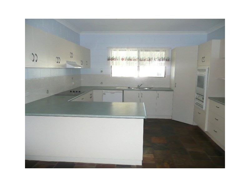 6 Allendale Drive, Alligator Creek QLD 4816