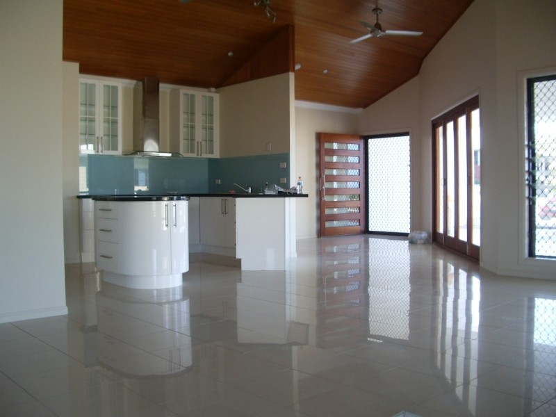 37 Goicoechea Drive, Bushland Beach QLD 4818