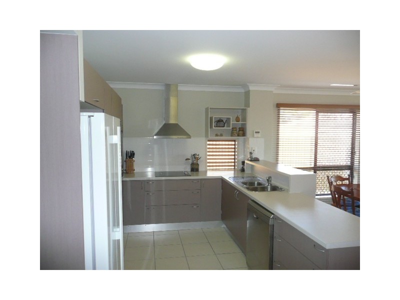 22 Helvellyn Street, Bushland Beach QLD 4818