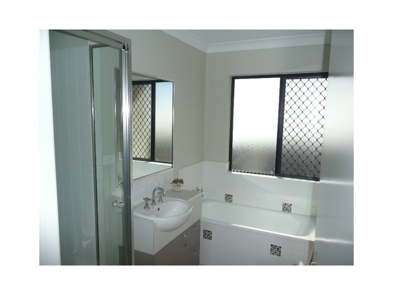 22 Helvellyn Street, Bushland Beach QLD 4818