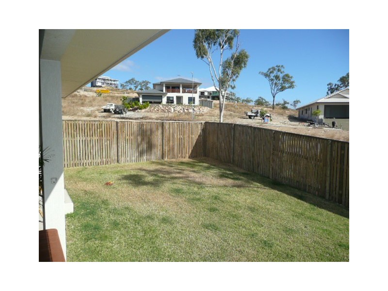 22 Helvellyn Street, Bushland Beach QLD 4818