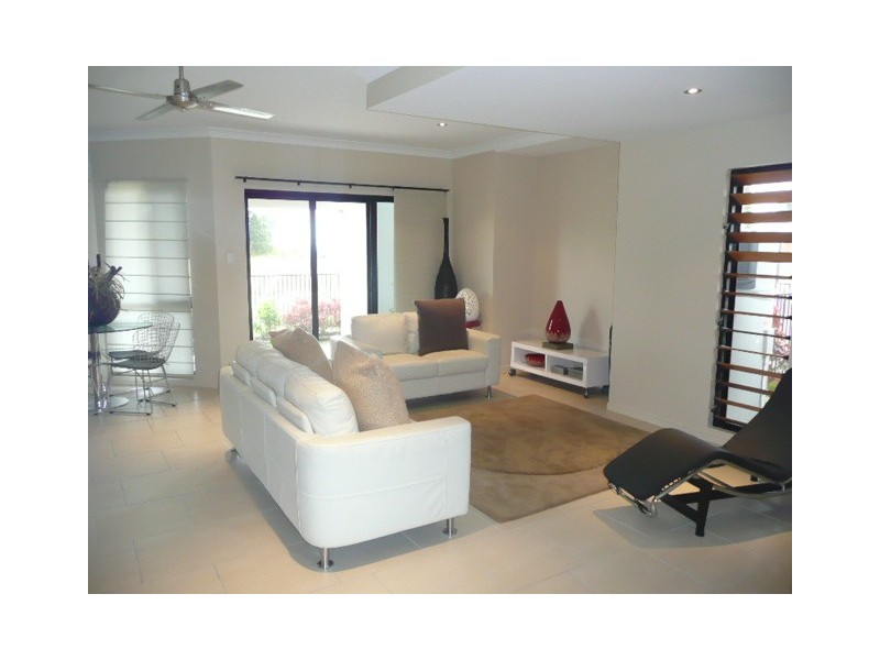 32 Pacific Avenue, Bushland Beach QLD 4818