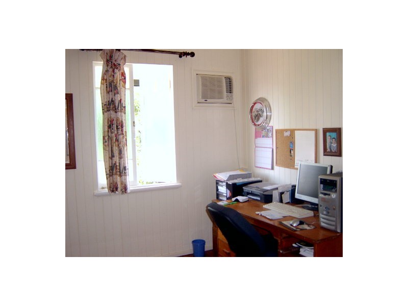 71 Carmody Street, Hermit Park QLD 4812