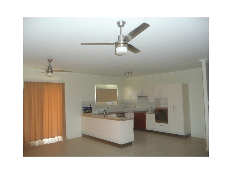 16 Miles Avenue, Kelso QLD 4815