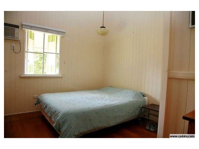 16 Easterbrook Crescent, Kirwan QLD 4817