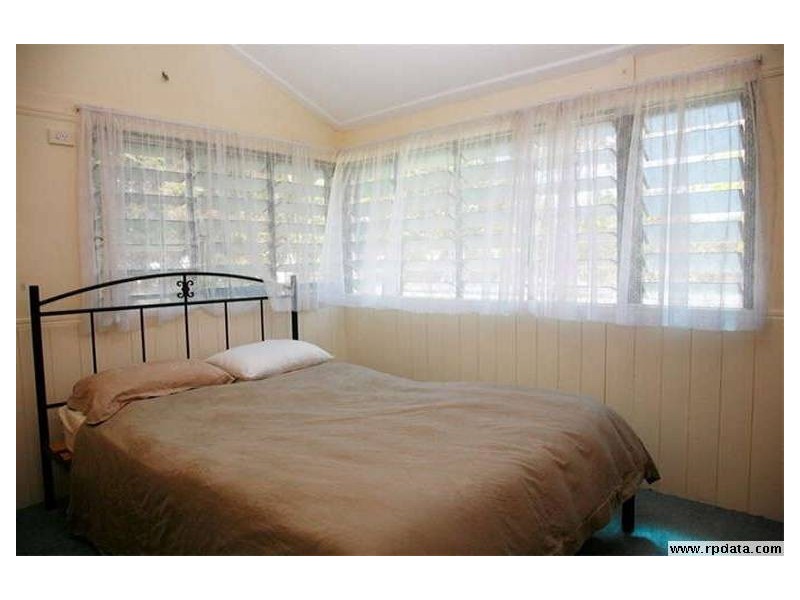 16 Easterbrook Crescent, Kirwan QLD 4817