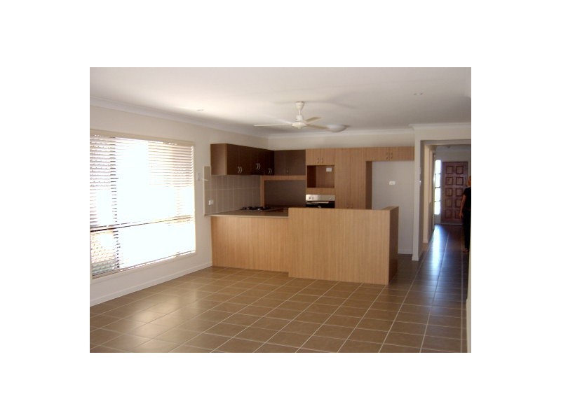 19 Laurie Mottie Parade, Kirwan QLD 4817