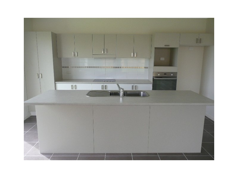 9 Chapple Street, Mount Louisa QLD 4814