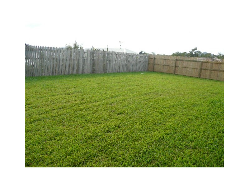 9 Chapple Street, Mount Louisa QLD 4814