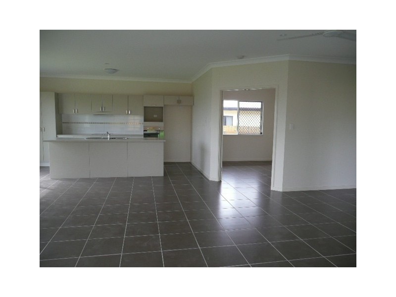 9 Chapple Street, Mount Louisa QLD 4814