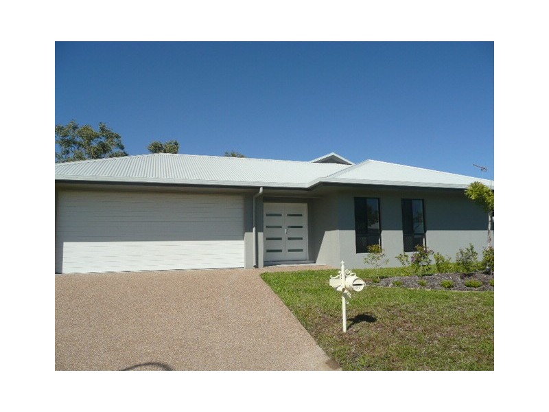 26 Parklands Drive, Mount Louisa QLD 4814
