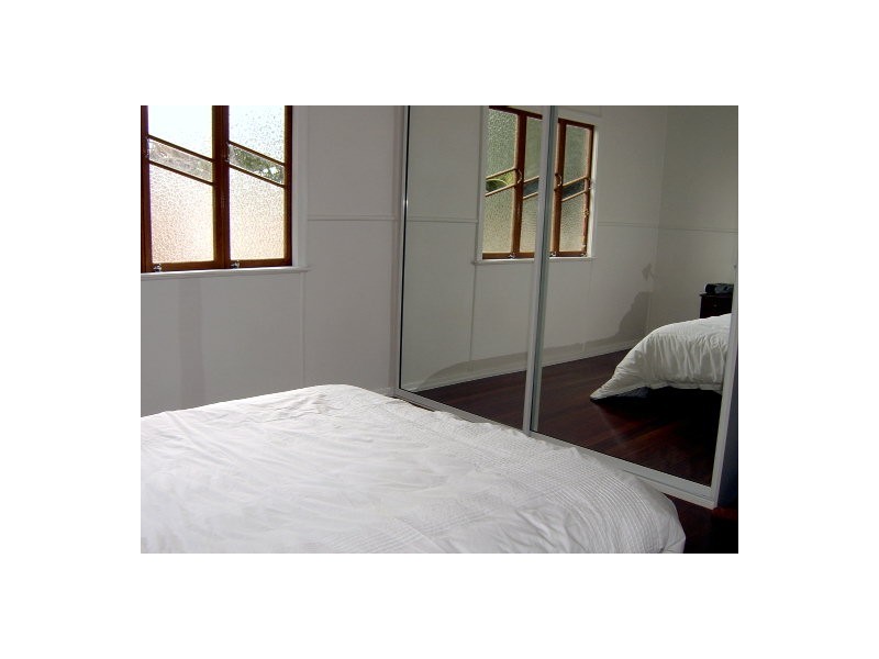 8A Gulliver Street, Mundingburra QLD 4812