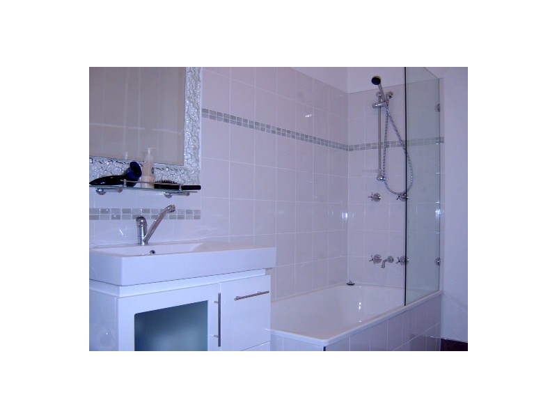 8A Gulliver Street, Mundingburra QLD 4812