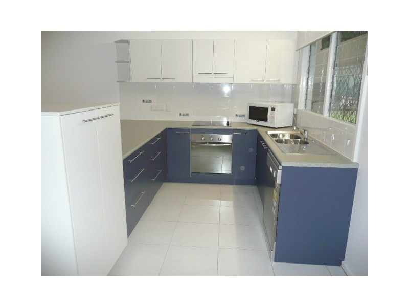 2/8 Haughton Street, Mundingburra QLD 4812