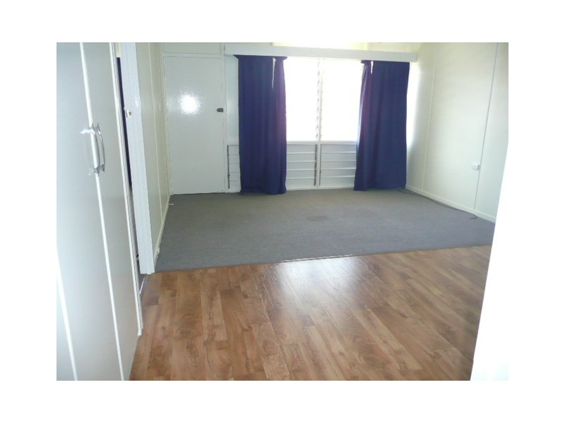 14 Benson Street, Rosslea QLD 4812