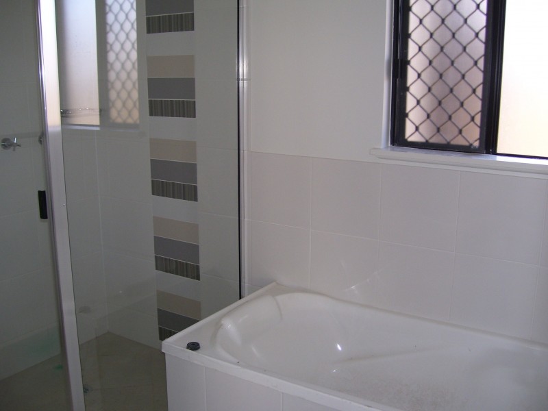 20 Rangeleigh Street, Mount Louisa QLD 4814