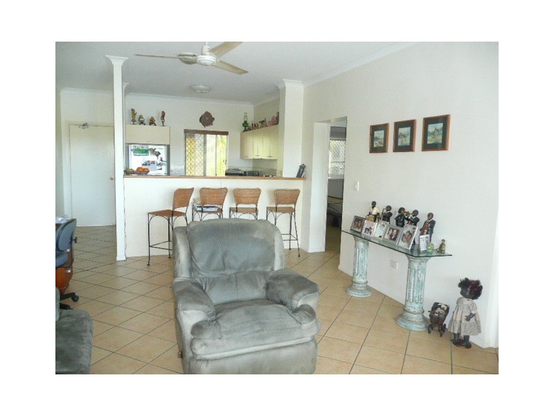 2/24 Martinez Avenue, West End QLD 4810