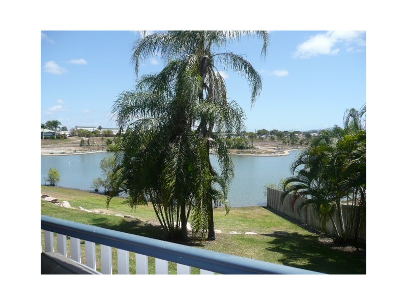2/24 Martinez Avenue, West End QLD 4810