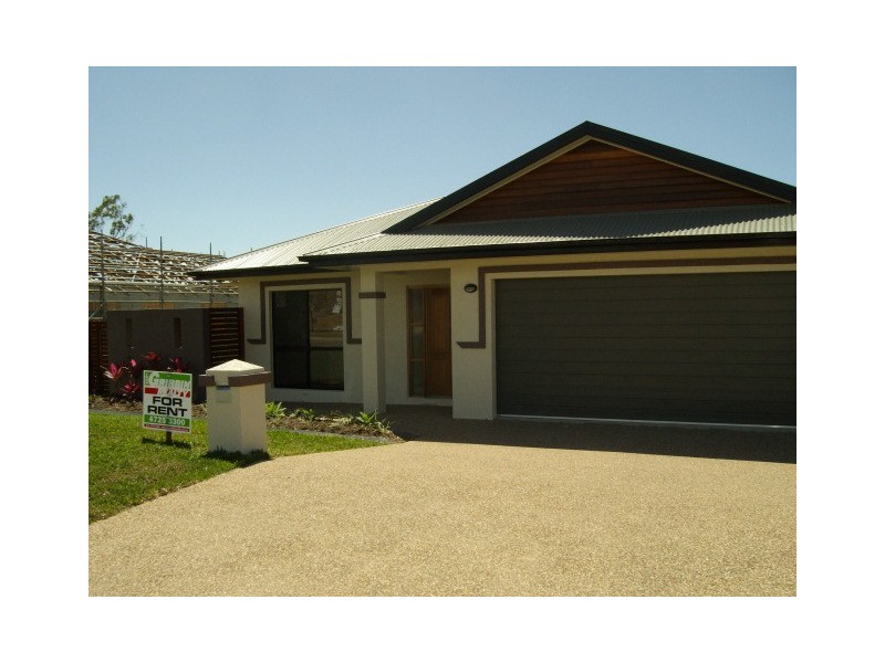 Bushland Beach QLD 4818