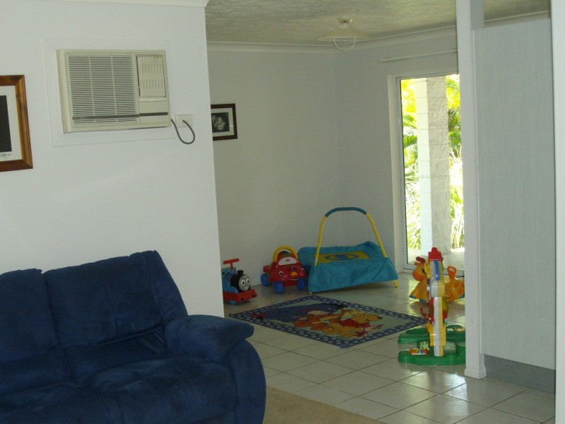 2 Santa Lucia Drive, Mount Louisa QLD 4814