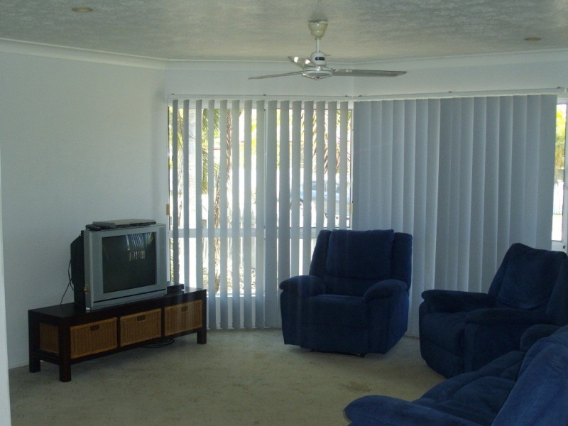 2 Santa Lucia Drive, Mount Louisa QLD 4814