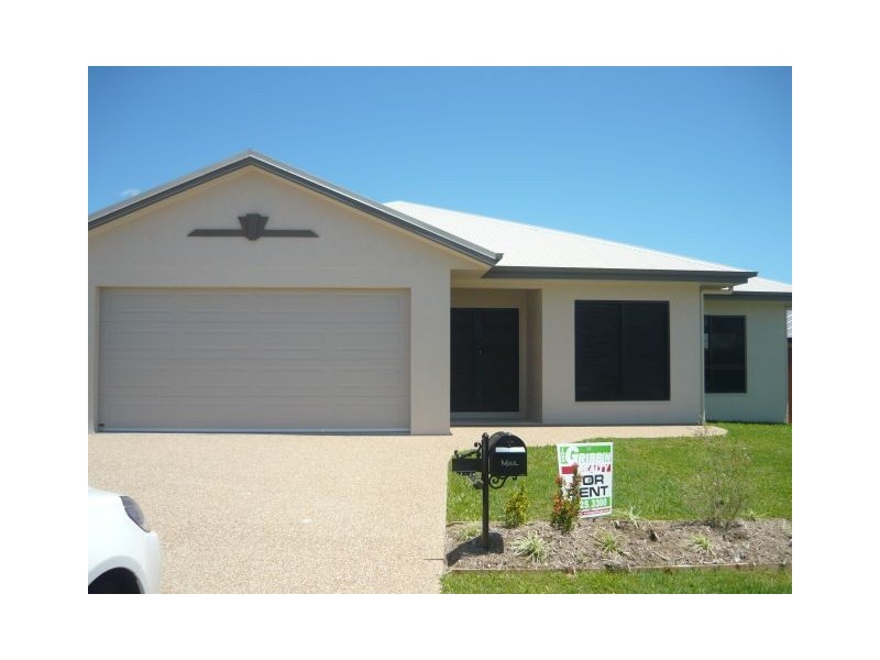 Bushland Beach QLD 4818