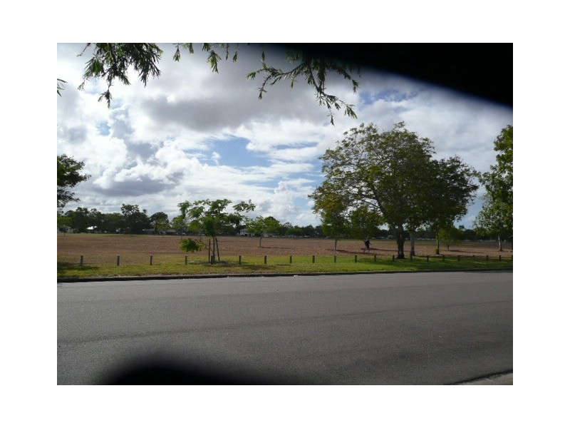 Pimlico QLD 4812