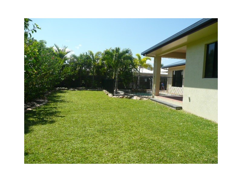 6 Silver Leaf Court, Douglas QLD 4814