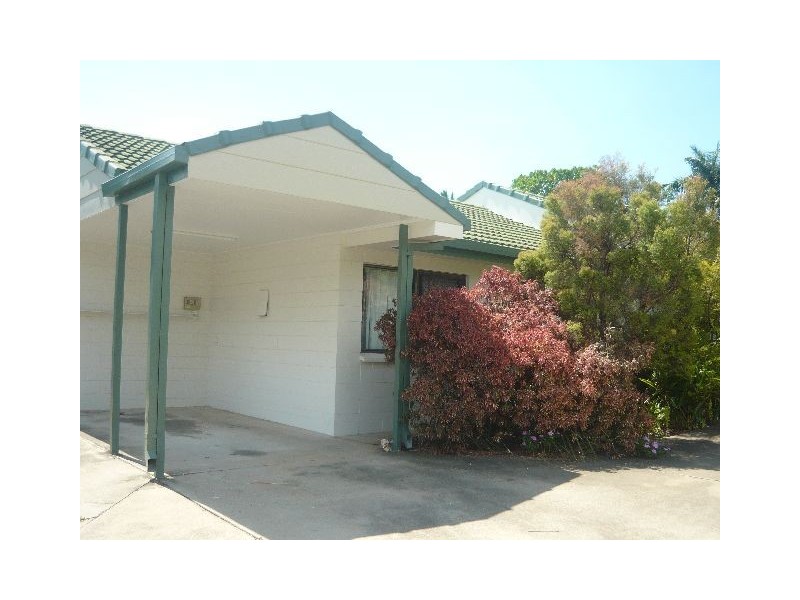 West End QLD 4810