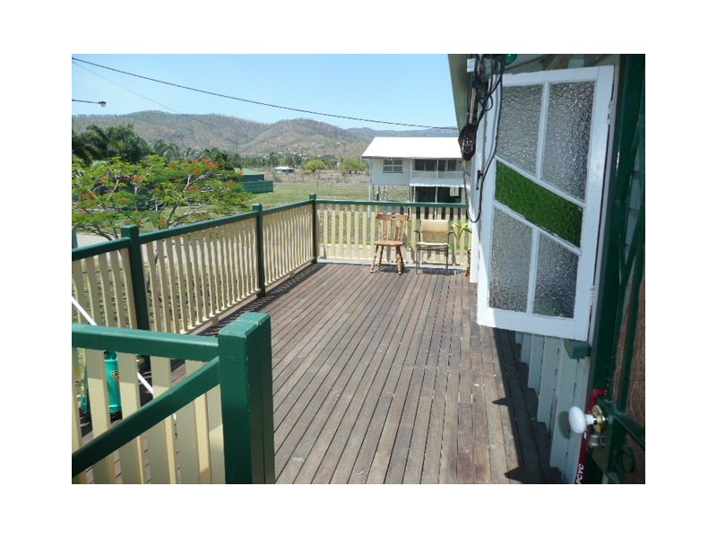 157 Racecourse Road, Cluden QLD 4811