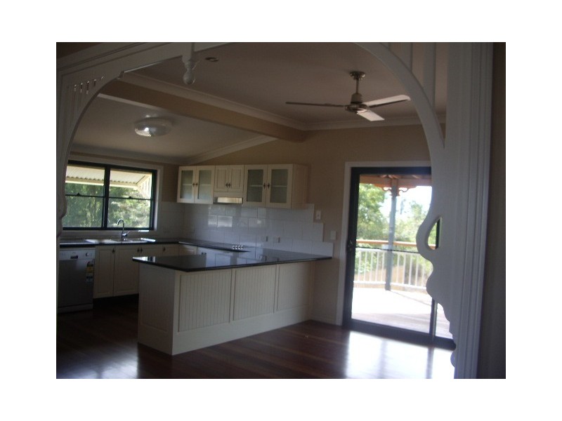 Bushland Beach QLD 4818