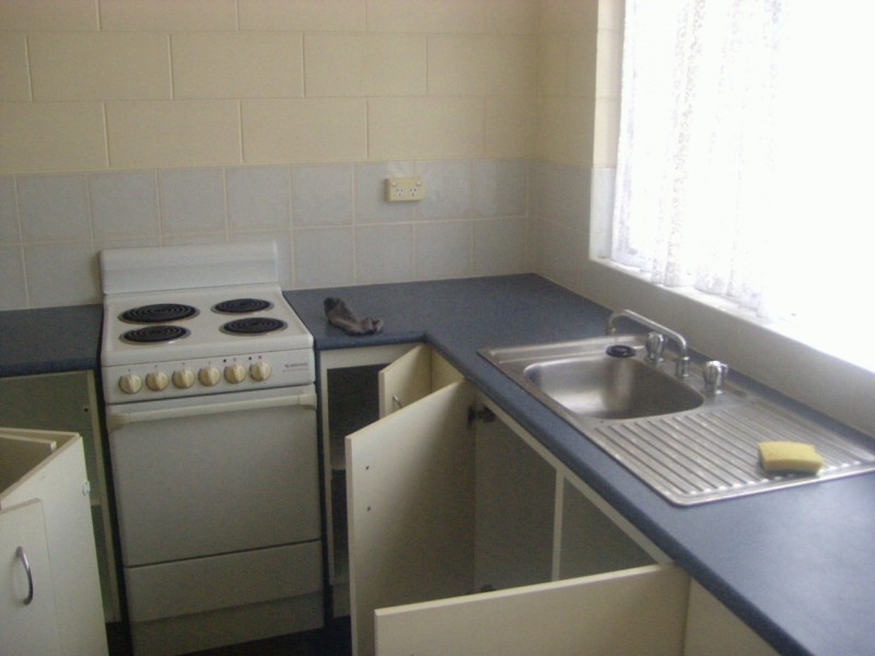 West End QLD 4810