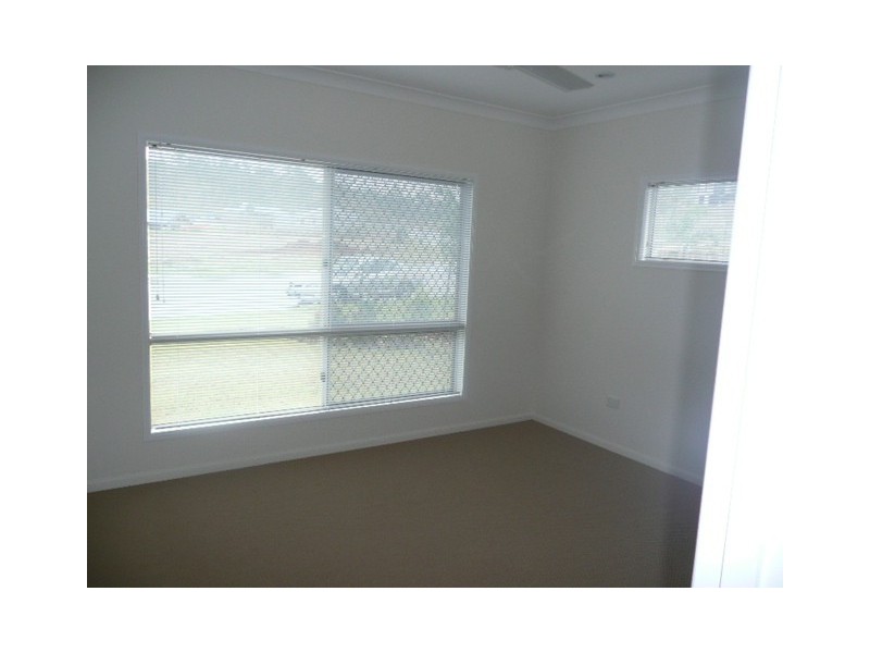 Bushland Beach QLD 4818