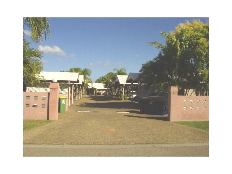West End QLD 4810