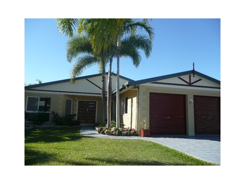 17 Colchester Cres, Kirwan QLD 4817
