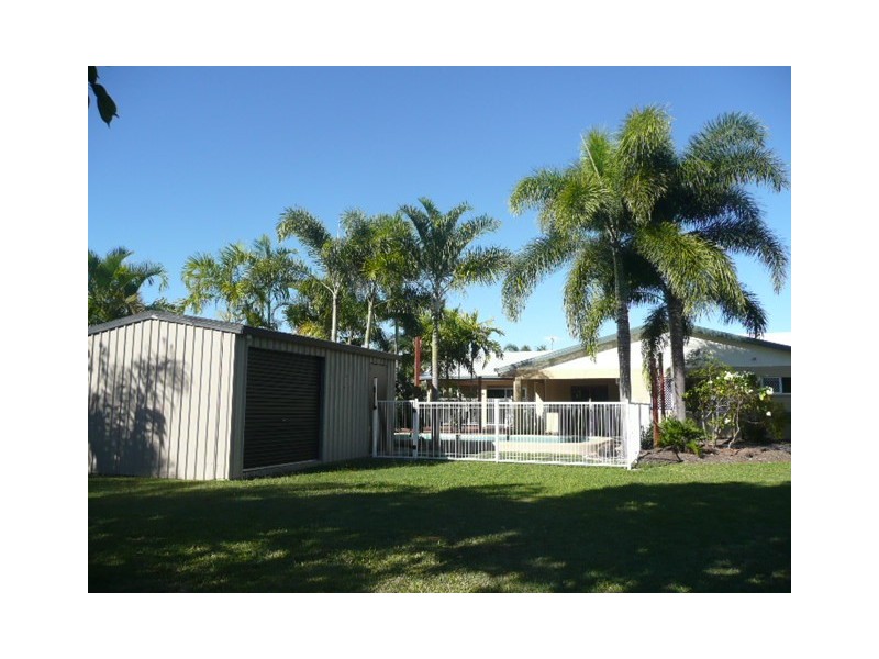 17 Colchester Cres, Kirwan QLD 4817