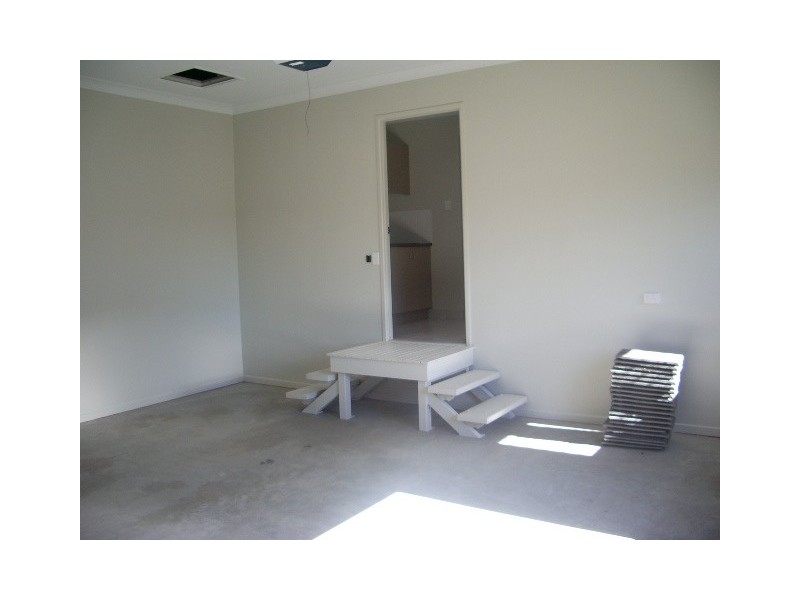 Bushland Beach QLD 4818