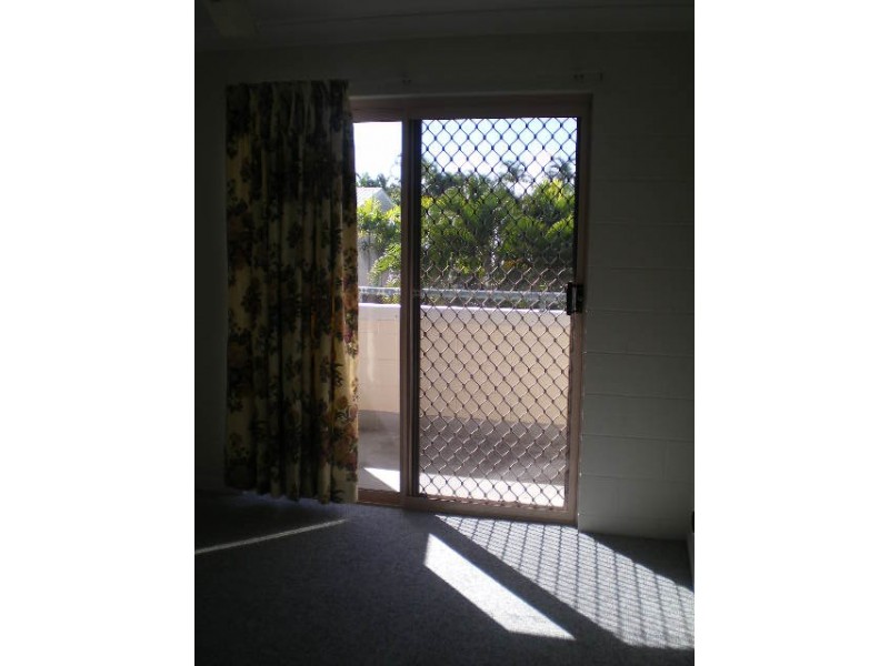 Pimlico QLD 4812