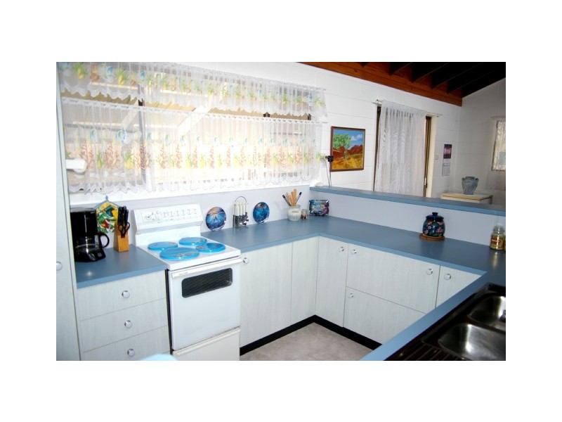2 Scallop Court, Dingo Beach QLD 4800