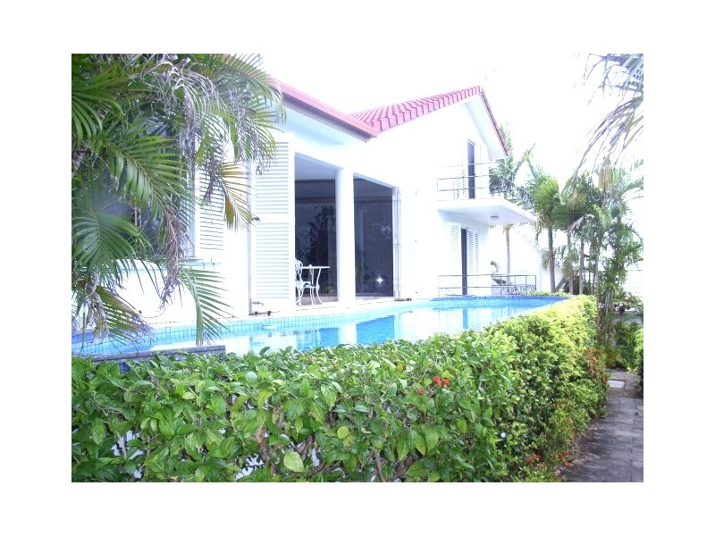 2 Shutehaven Close, Shute Harbour QLD 4802
