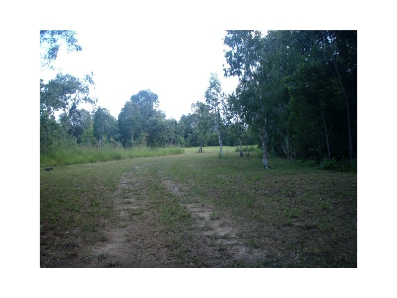 180 Whitsunday Drive, Bloomsbury QLD 4799