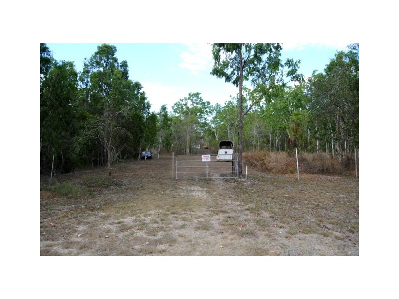 180 Whitsunday Drive, Bloomsbury QLD 4799