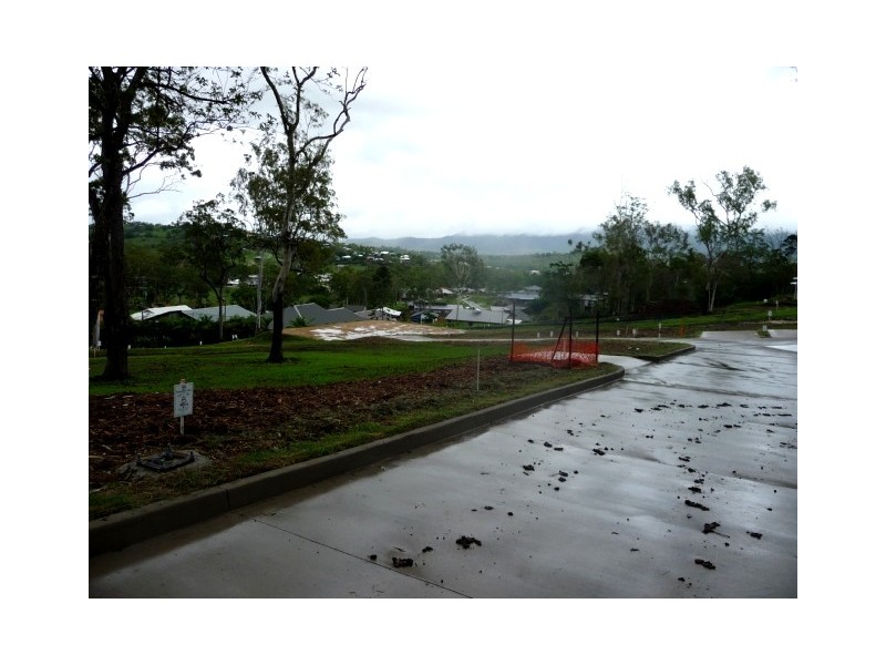 2 Johnswood Road, Cannonvale QLD 4802