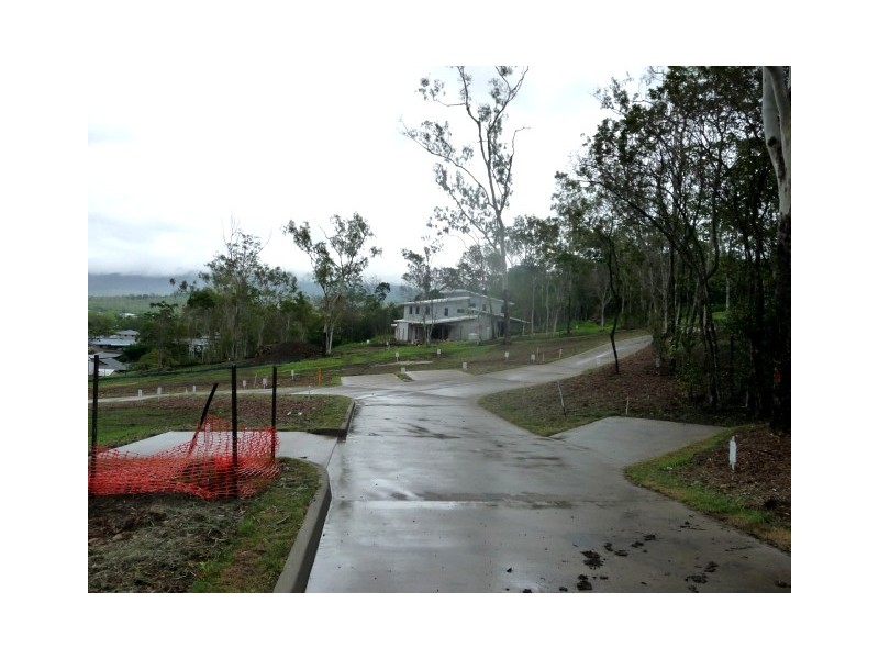 2 Johnswood Road, Cannonvale QLD 4802