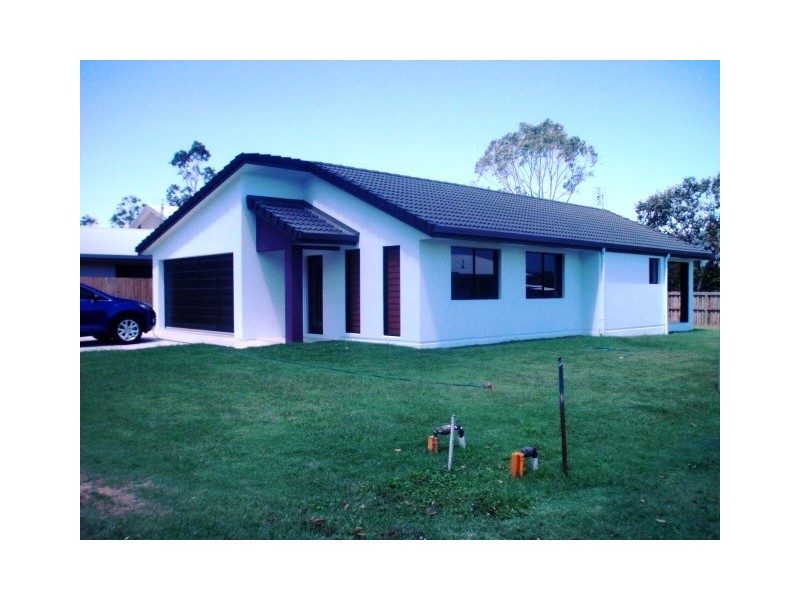 44 South Molle Boulevard, Cannonvale QLD 4802