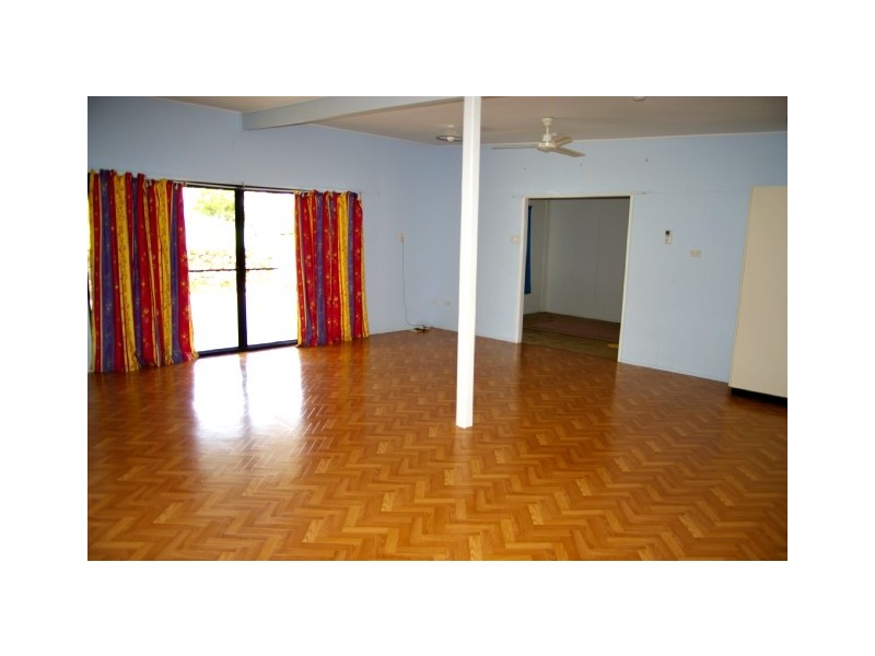 30 Pioneer Drive, Dingo Beach QLD 4800