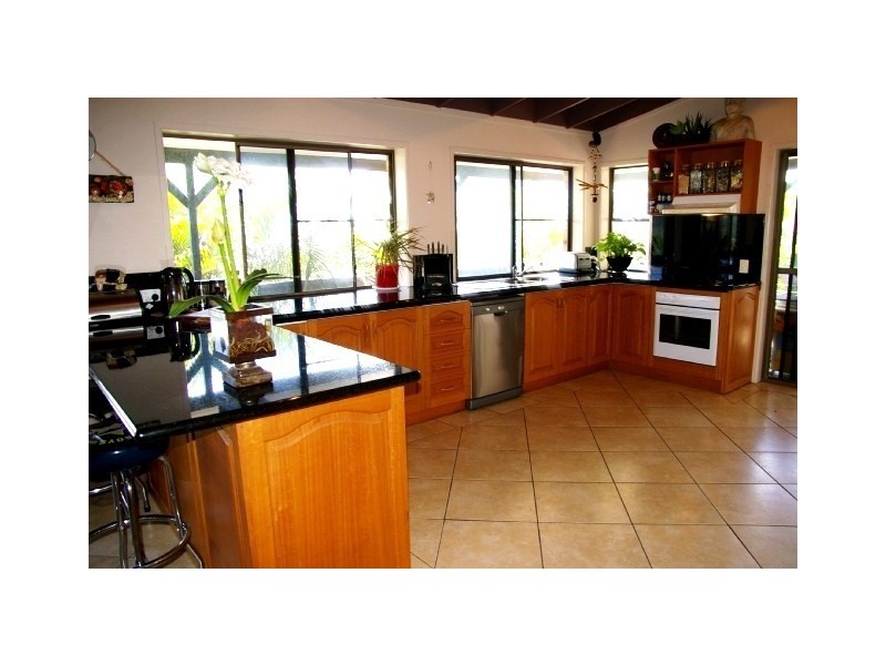3 Woomerah Avenue, Cannonvale QLD 4802