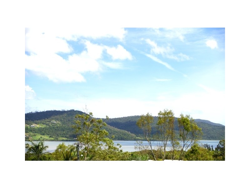 3 Woomerah Avenue, Cannonvale QLD 4802