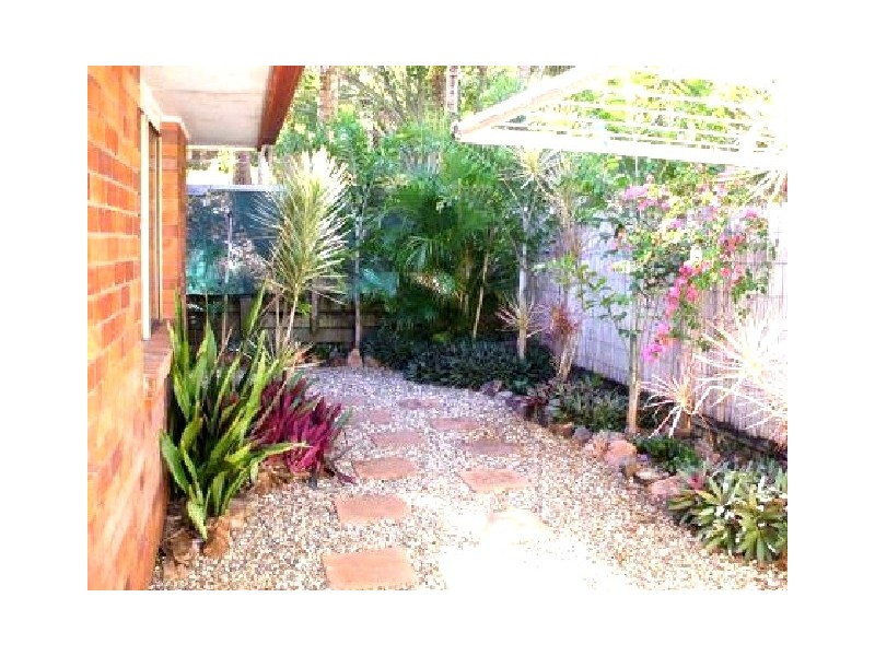 3/12 Blue Water Villas, Pandanus Drive, Cannonvale QLD 4802