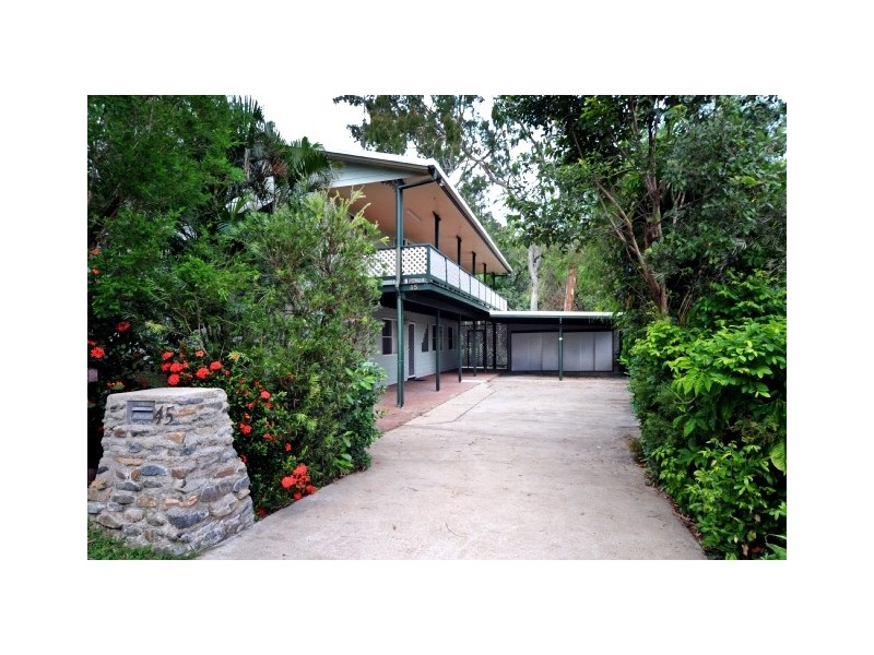 45 Manooka Drive, Cannonvale QLD 4802